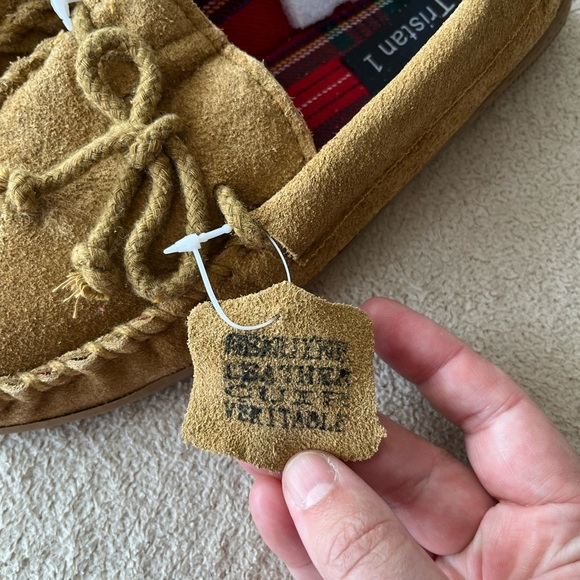 NWT Genuine Suede Moccasin Slippers 6 - Picture 4 of 14